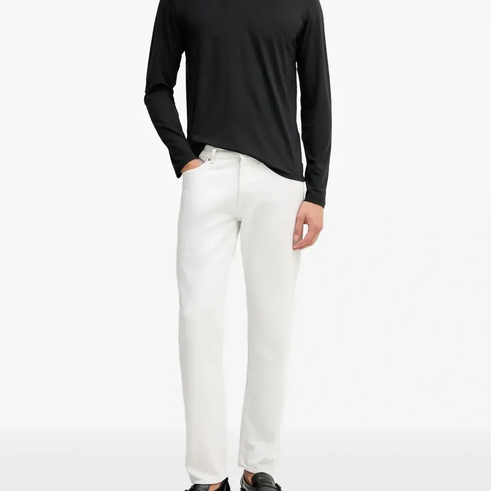 Футболка с длинными рукавами