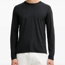 Футболка с длинными рукавами