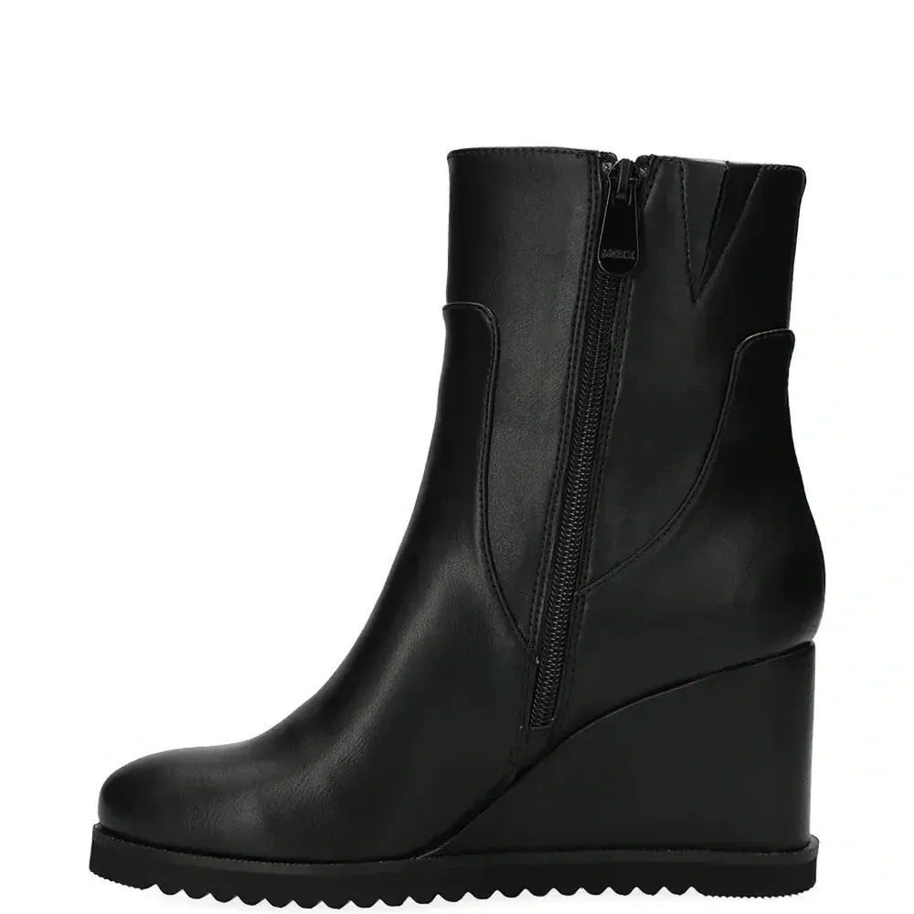 Ботильоны на танкетке с молнией