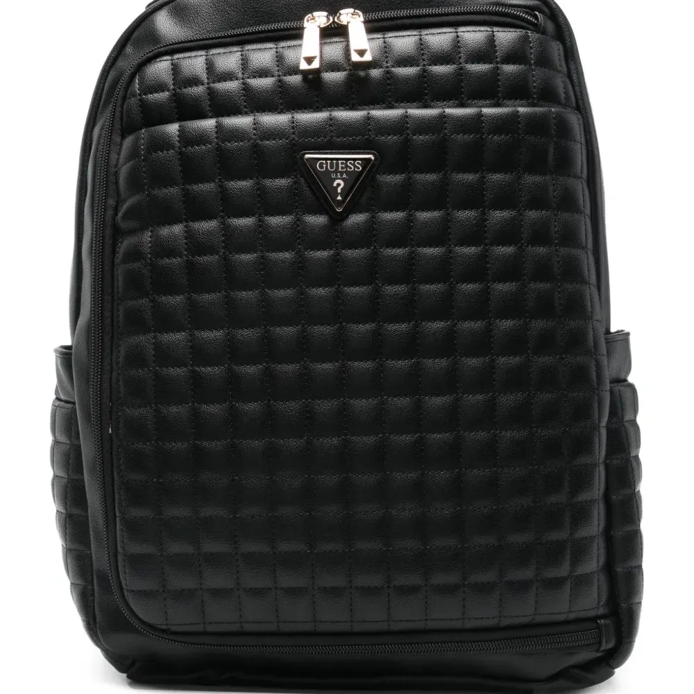 Рюкзак с нашивкой-логотипом