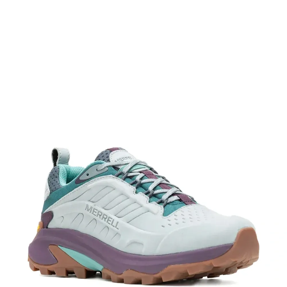 Кроссовки со вставками