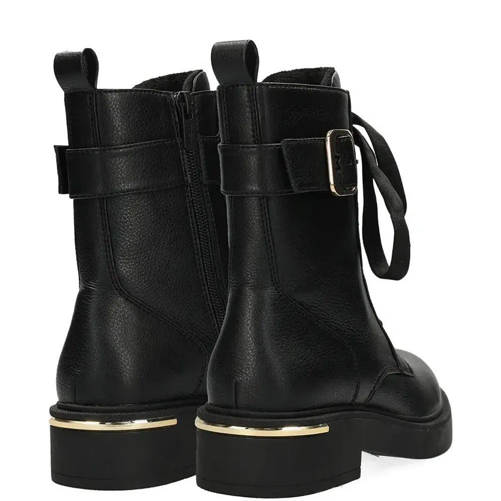 Ботинки на шнуровке с пряжкой