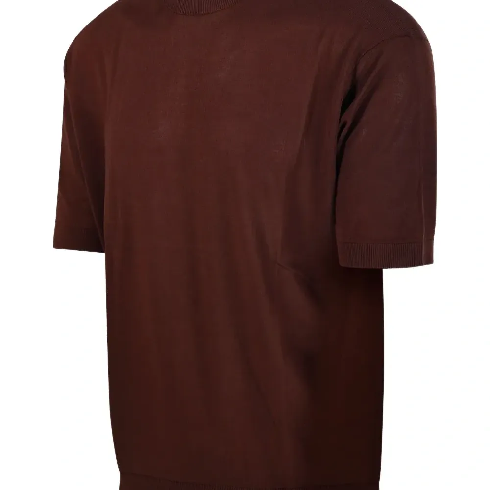 Футболка с круглым вырезом