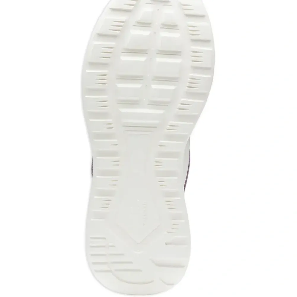 Декорированные кроссовки