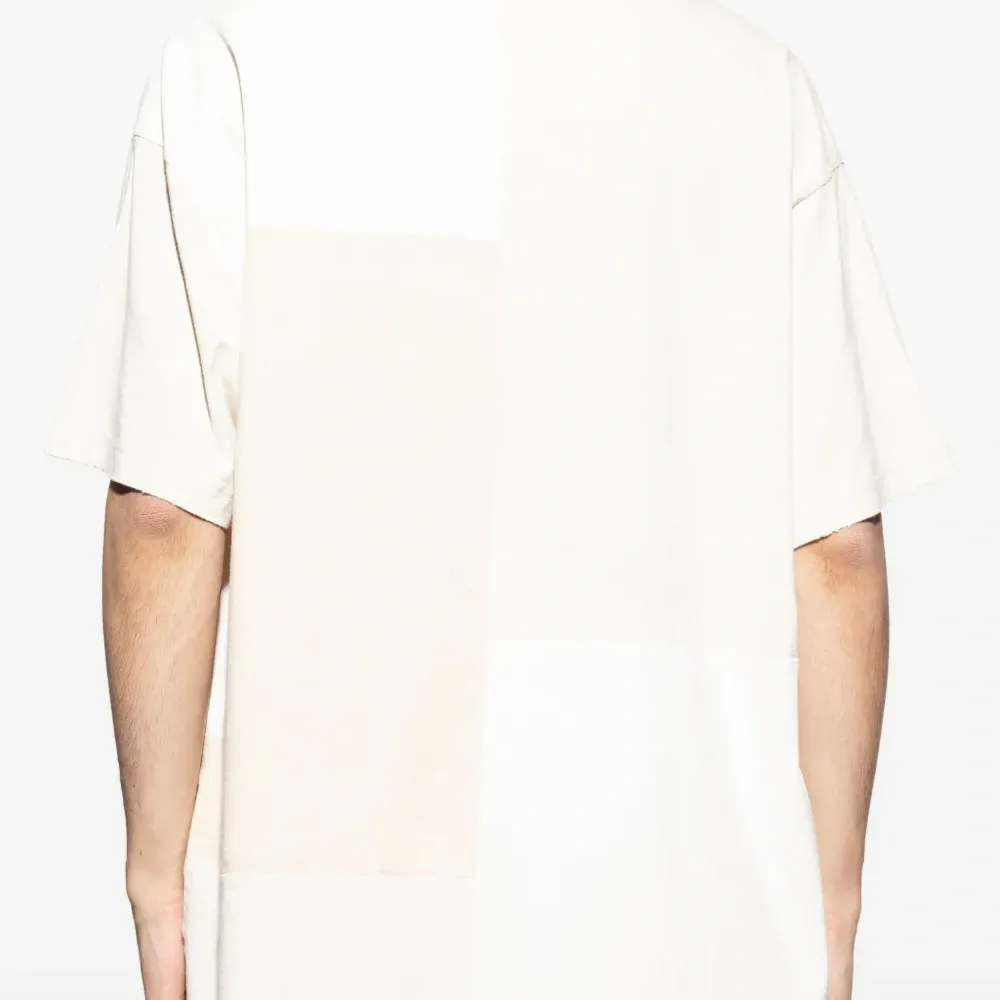 Футболка в стиле колор-блок