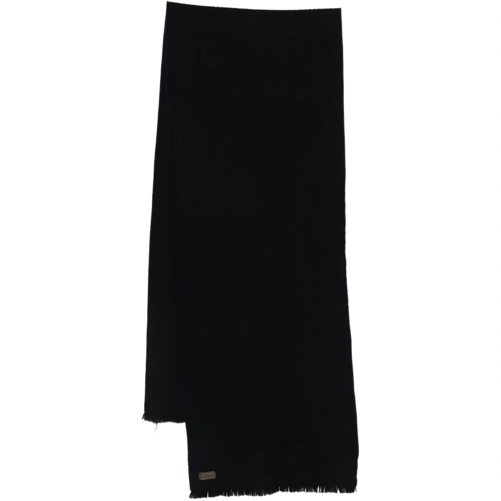 Шарф с бахромой