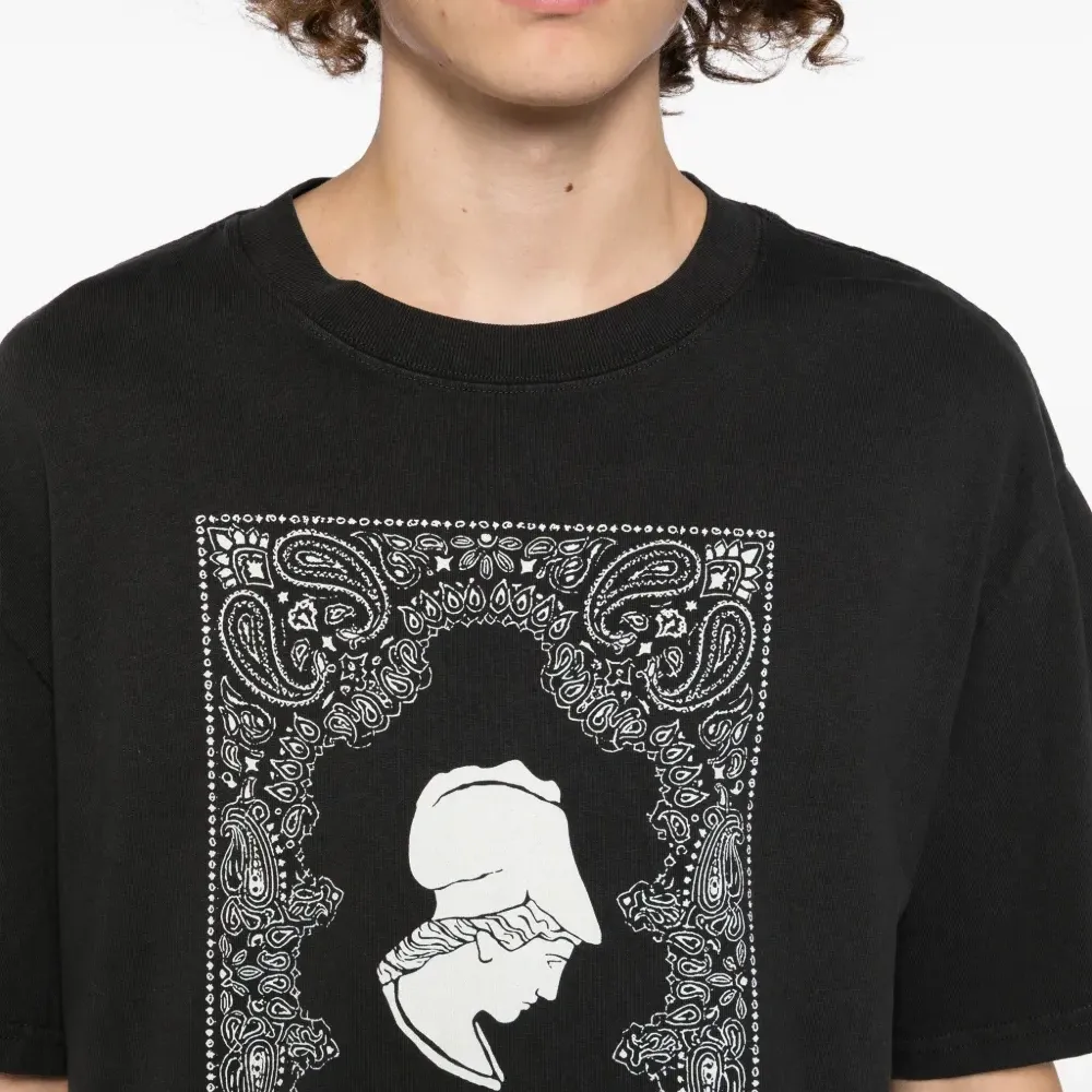 Футболка с графичным принтом