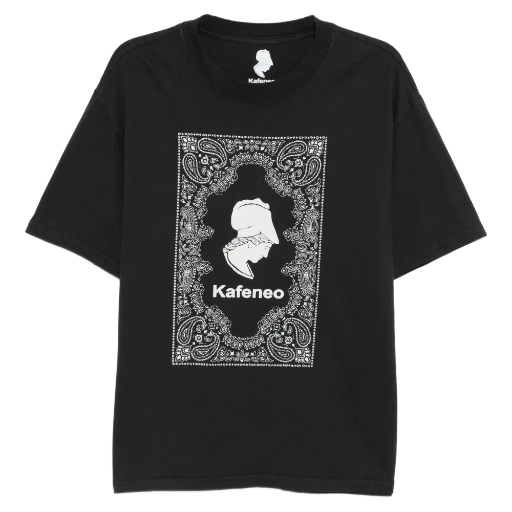 Футболка с графичным принтом