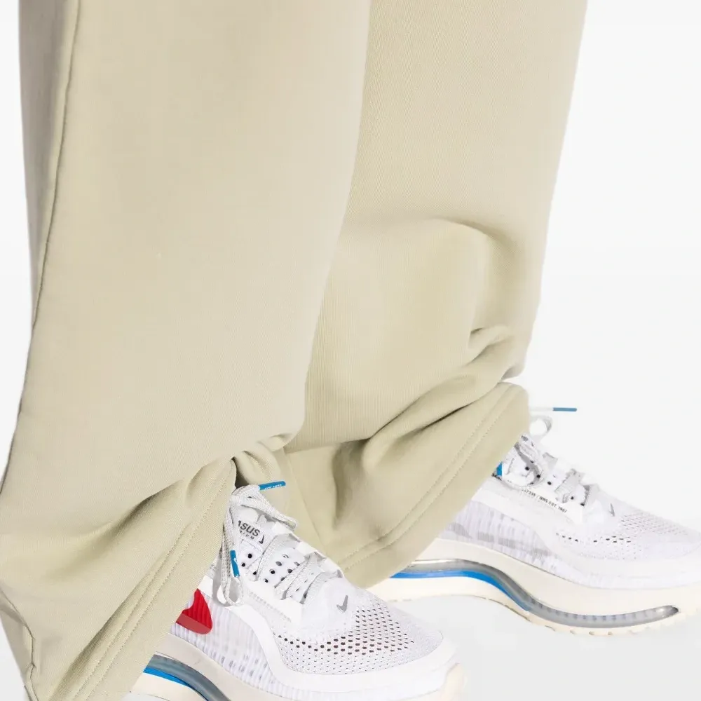 Кроссовки Pegasus с нашивкой-логотипом Кроссовки Pegasus с нашивкой-логотипом