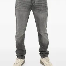 Джинсы с пятью карманами