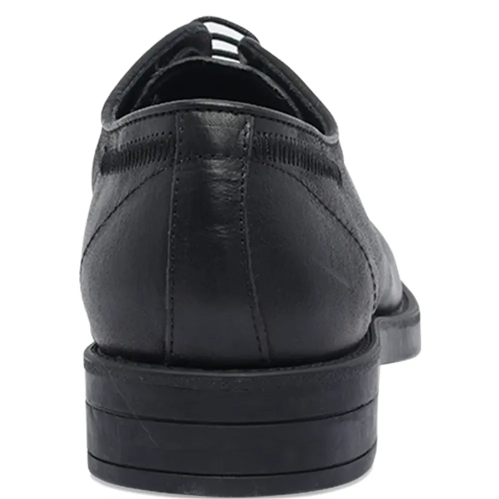 Кожаные туфли на шнуровке