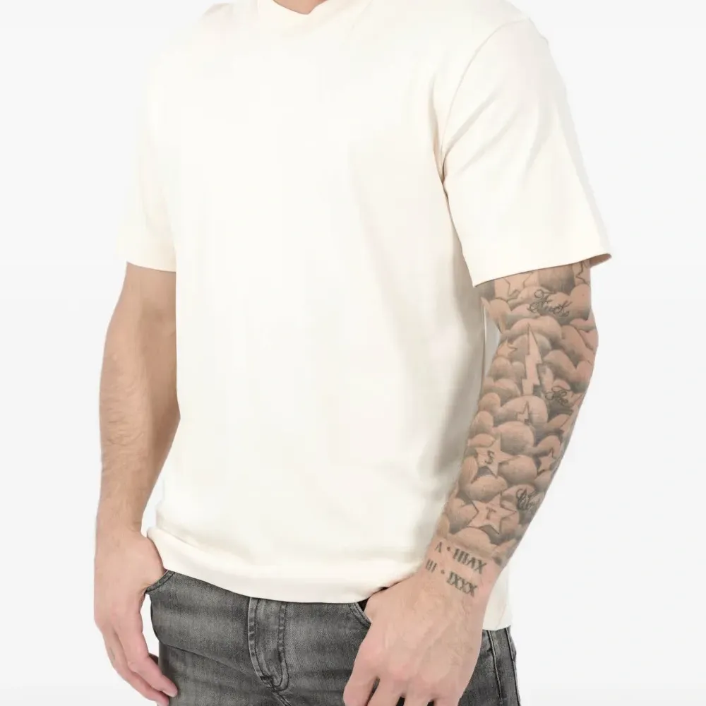 Футболка с короткими рукавами