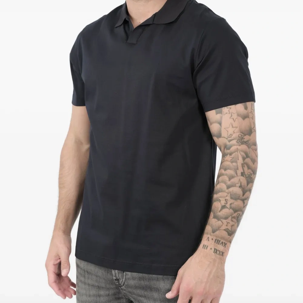 Футболка с воротником