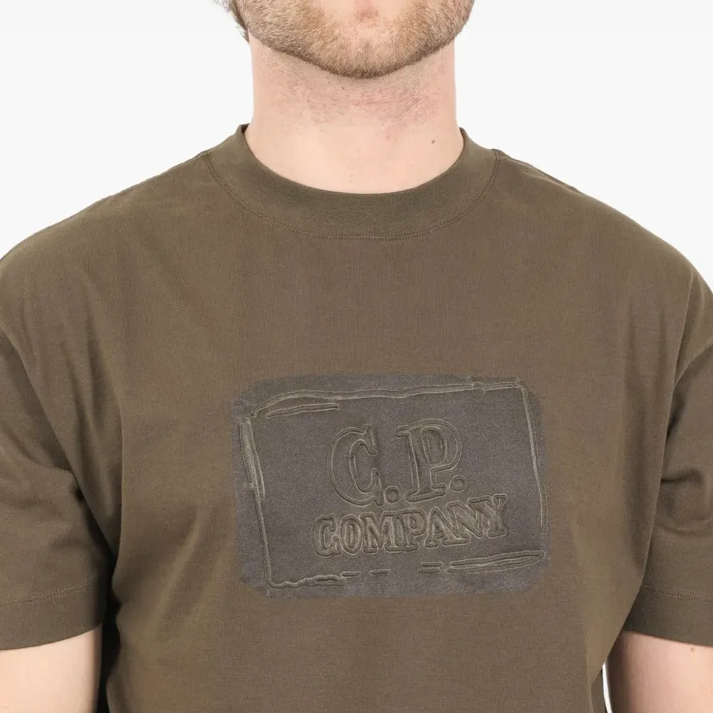 Футболка с логотипом