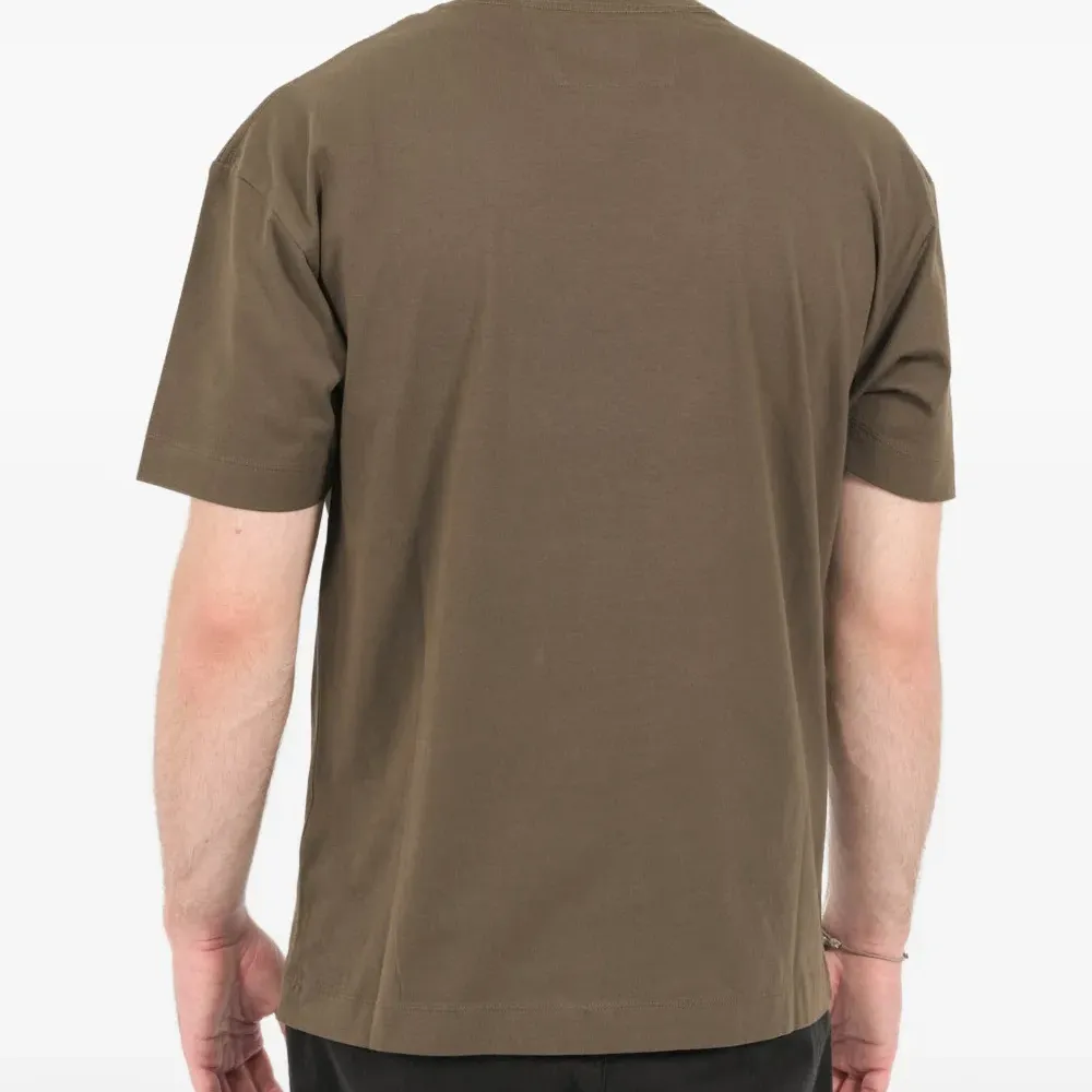 Футболка с логотипом