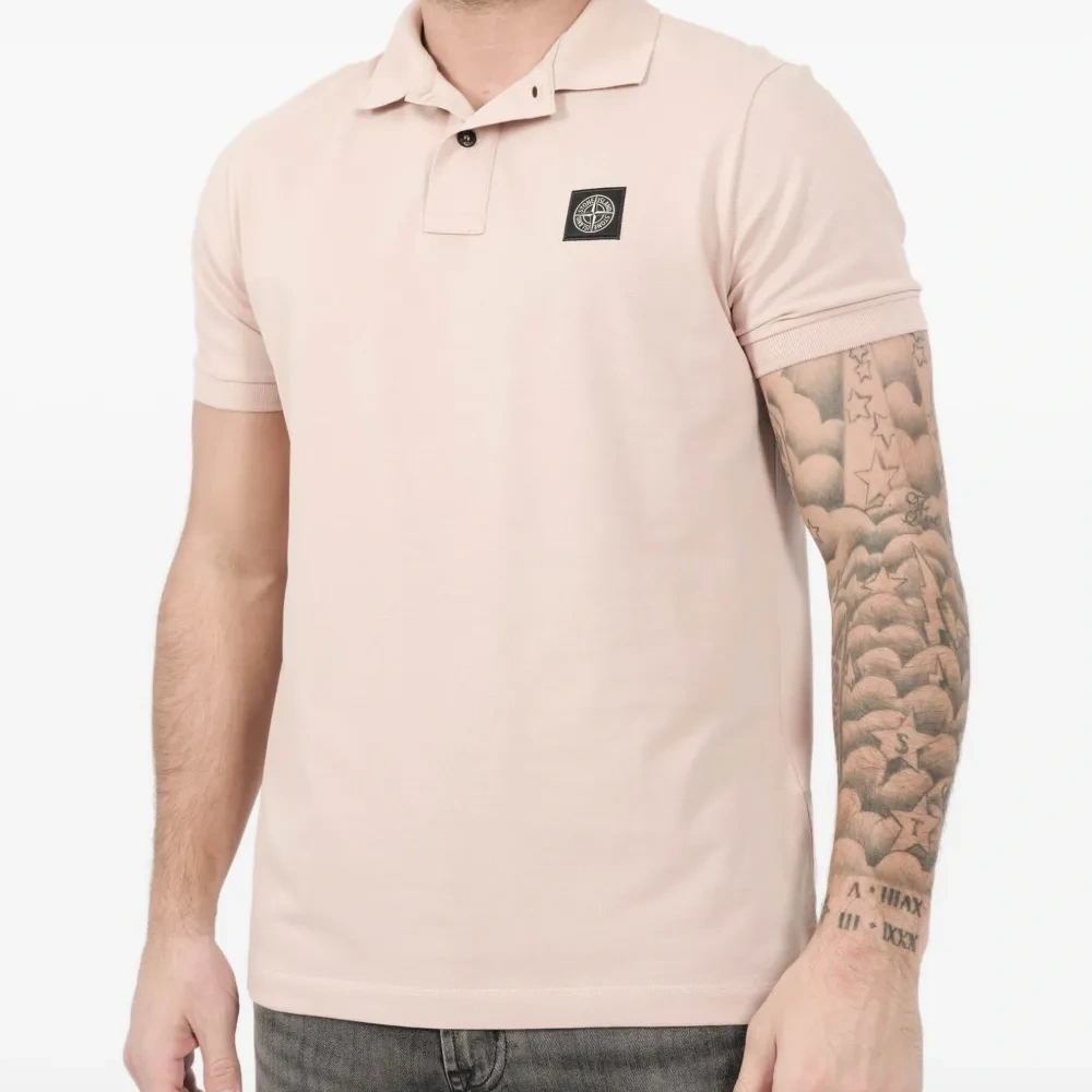 Рубашка поло с нашивкой Рубашка поло с нашивкой