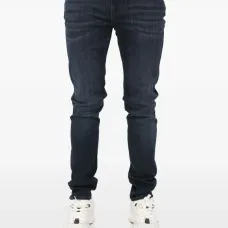 Джинсы с пятью карманами