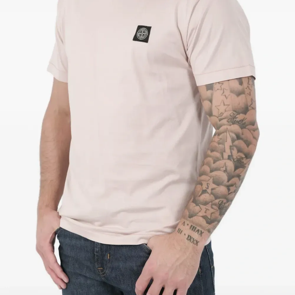 Футболка с нашивкой-логотипом Футболка с нашивкой-логотипом