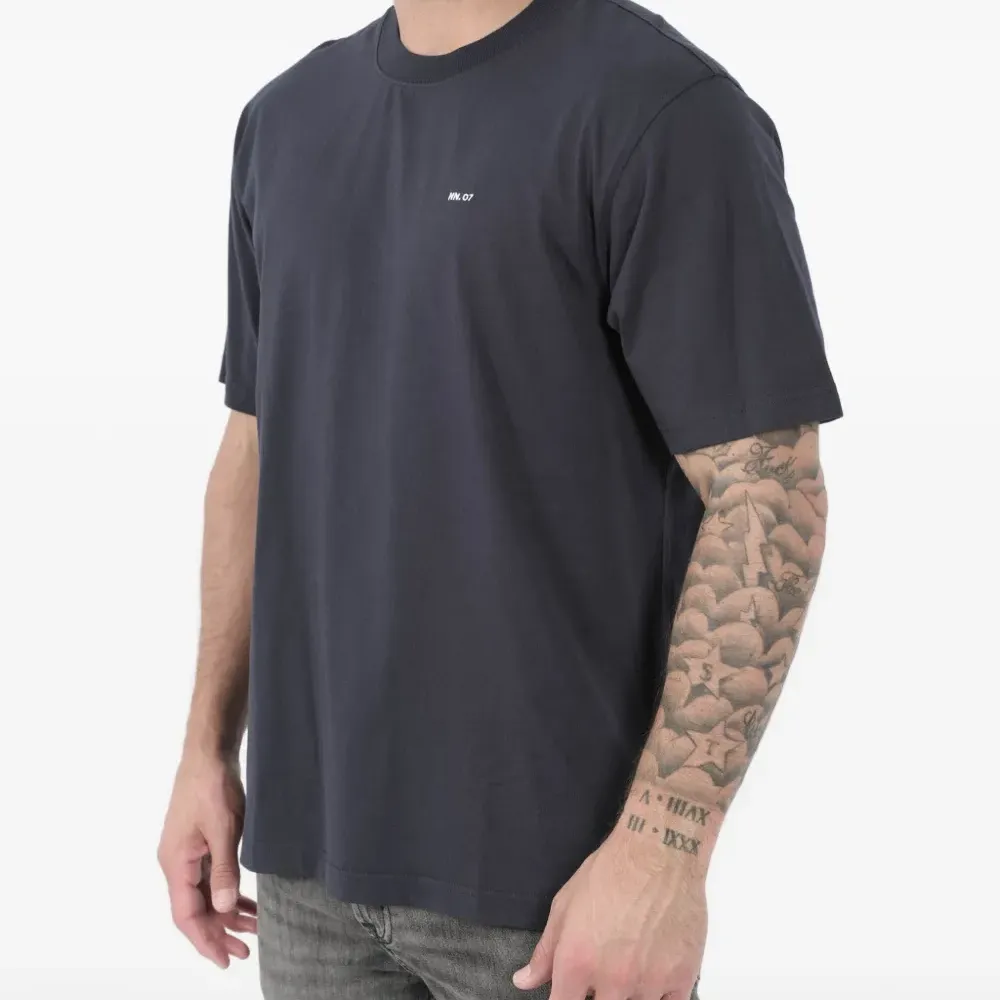 Футболка Adam с вышитым логотипом