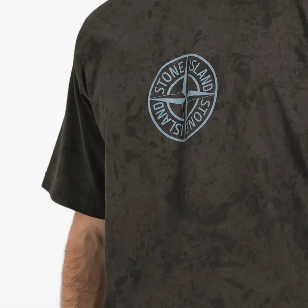 Футболка с принтом тай-дай и логотипом Футболка с принтом тай-дай и логотипом