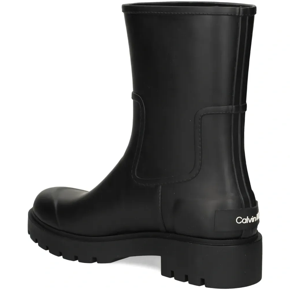 Грубые резиновые сапоги