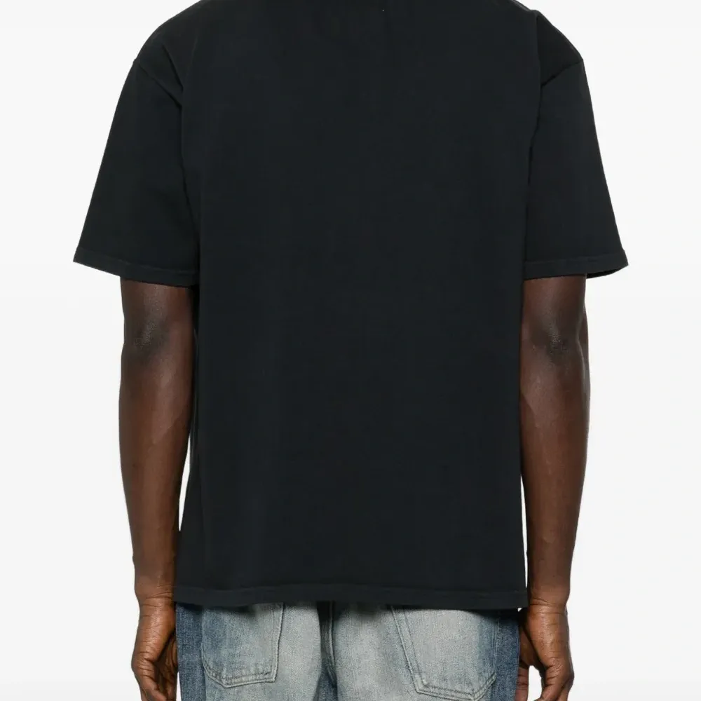 Футболка с иконкой парусника