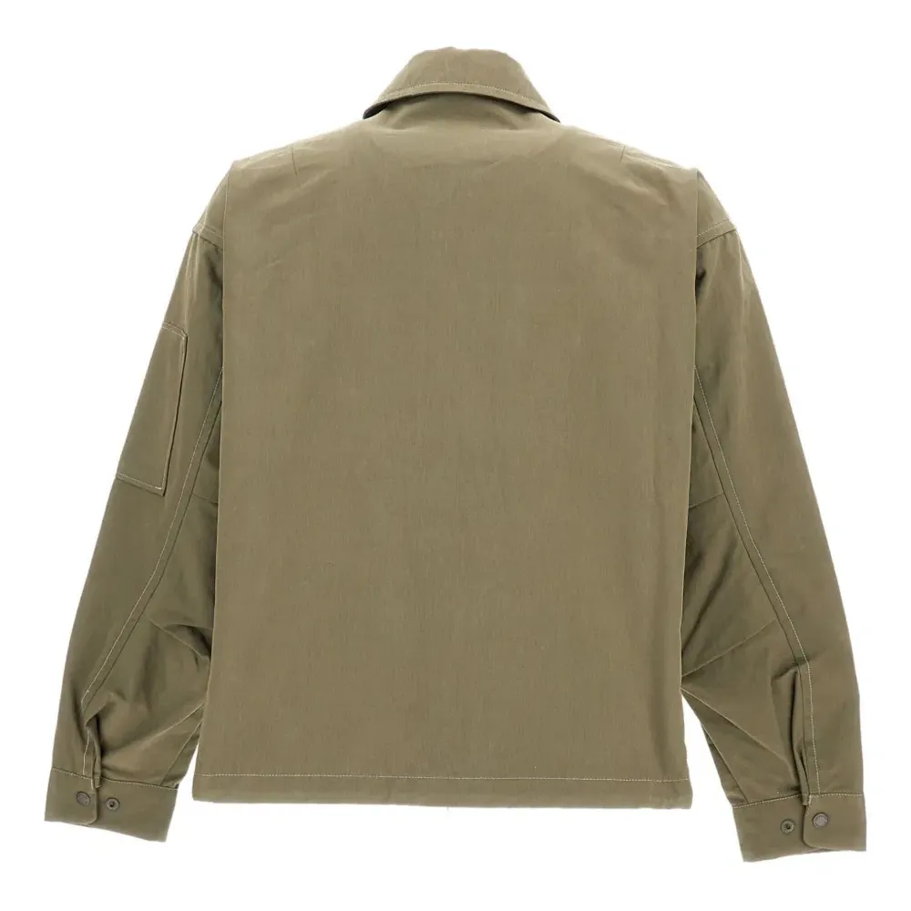 Куртка на молнии с клапанами на карманах