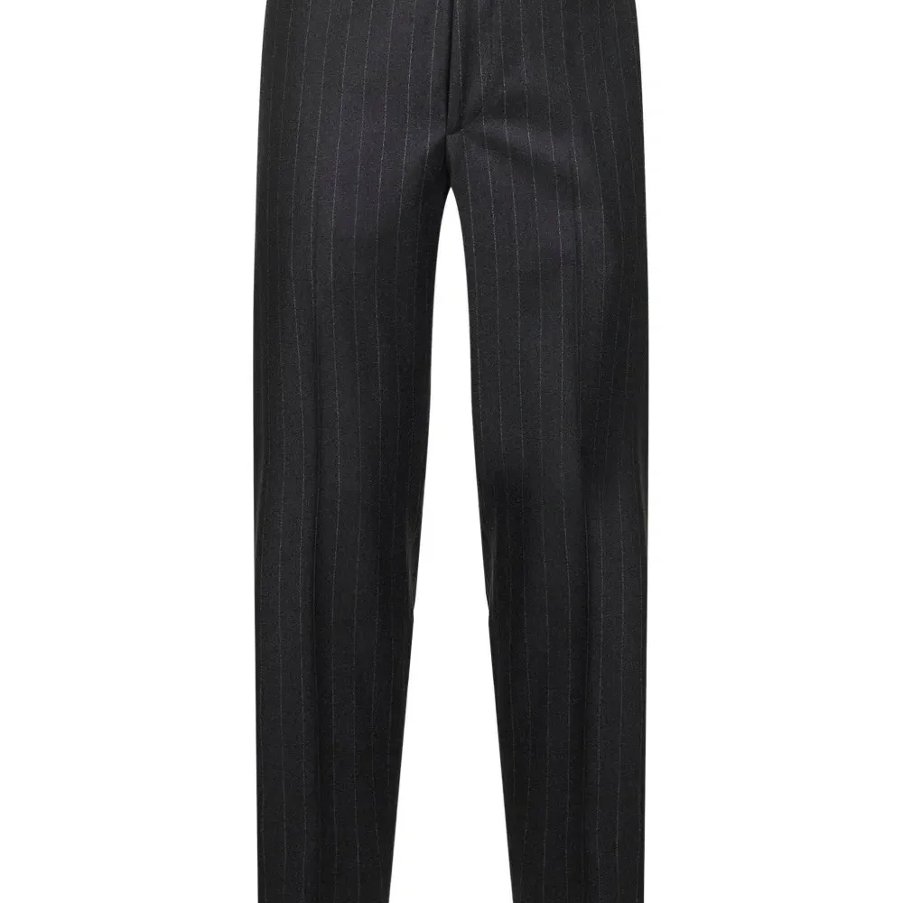 Брюки в полоску с прорезными карманами