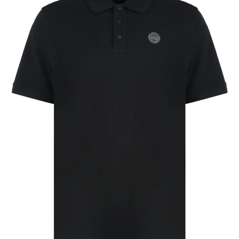 Поло с нашивкой-логотипом