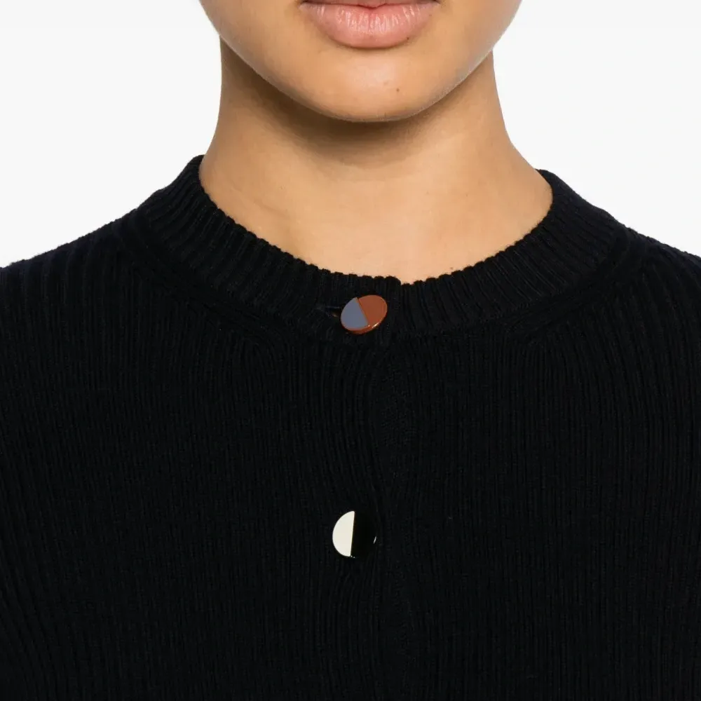 Кардиган на пуговицах