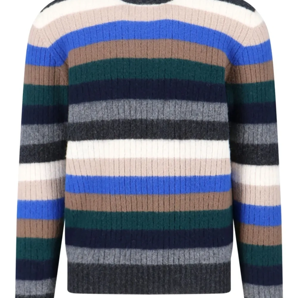 Полосатый свитер