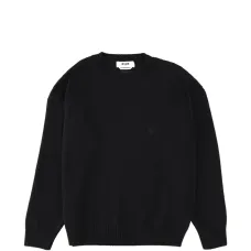 Свитер с круглым вырезом