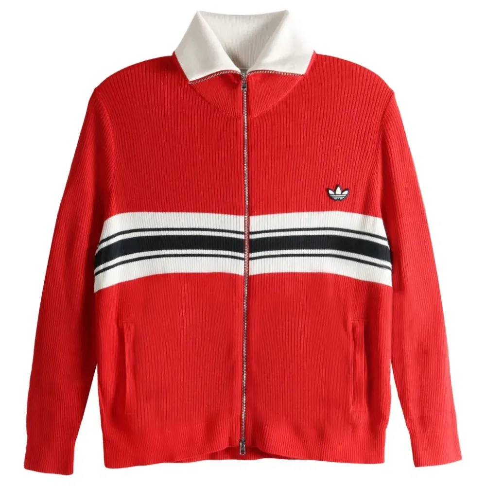 Полосатая толстовка на молнии