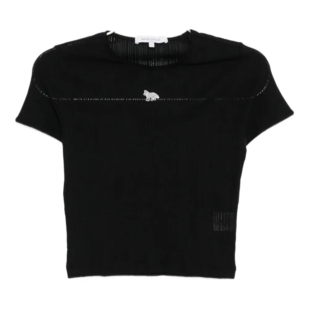 Футболка с вышитым логотипом