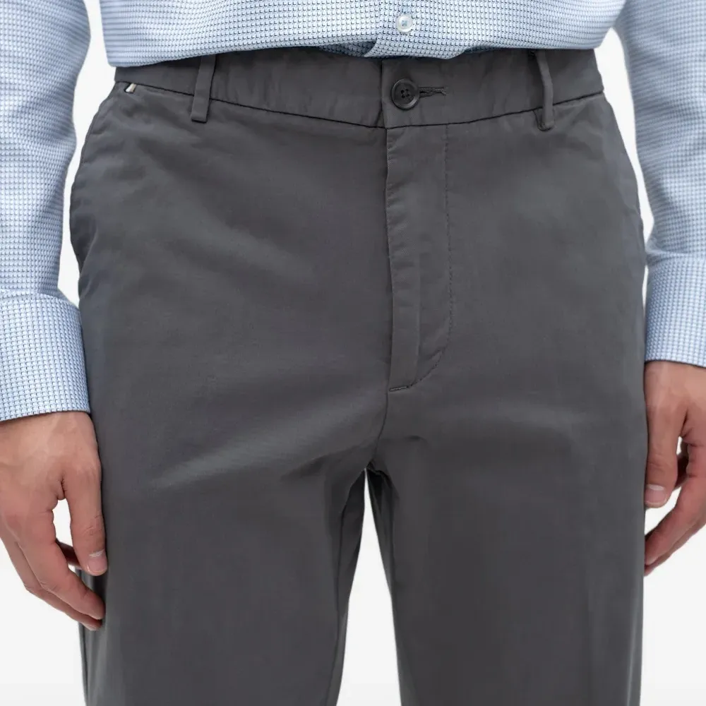 Брюки на пуговицах