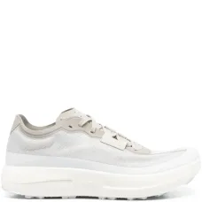 Кроссовки 005 на шнуровке