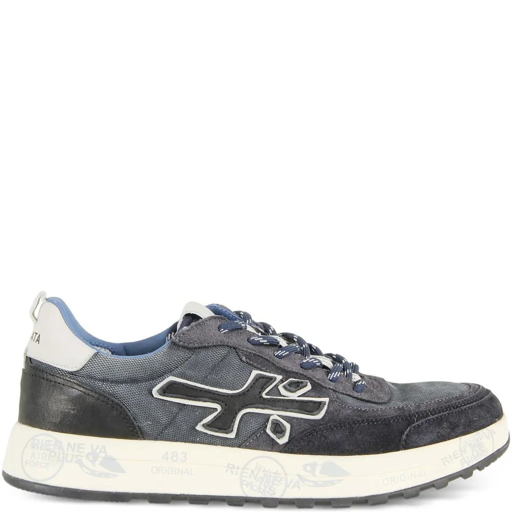 Кроссовки Nous с аппликацией