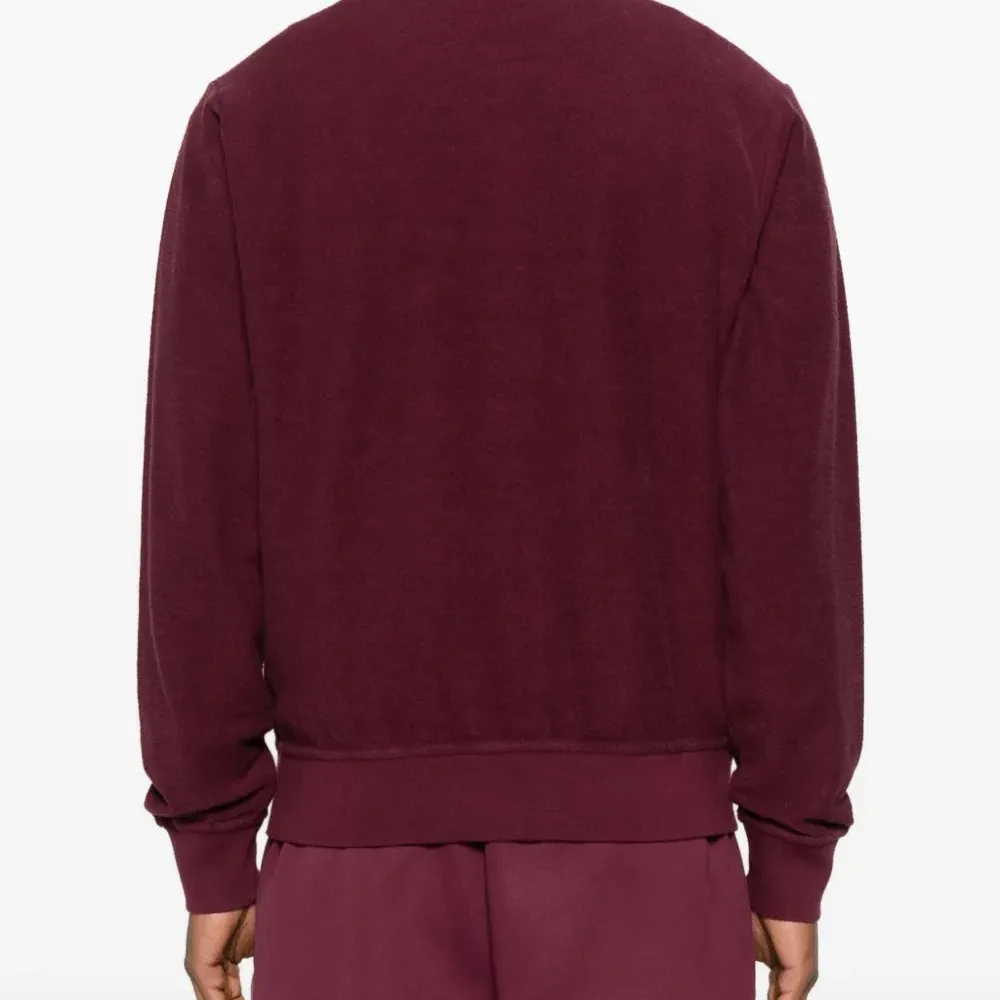 Толстовка с круглым вырезом