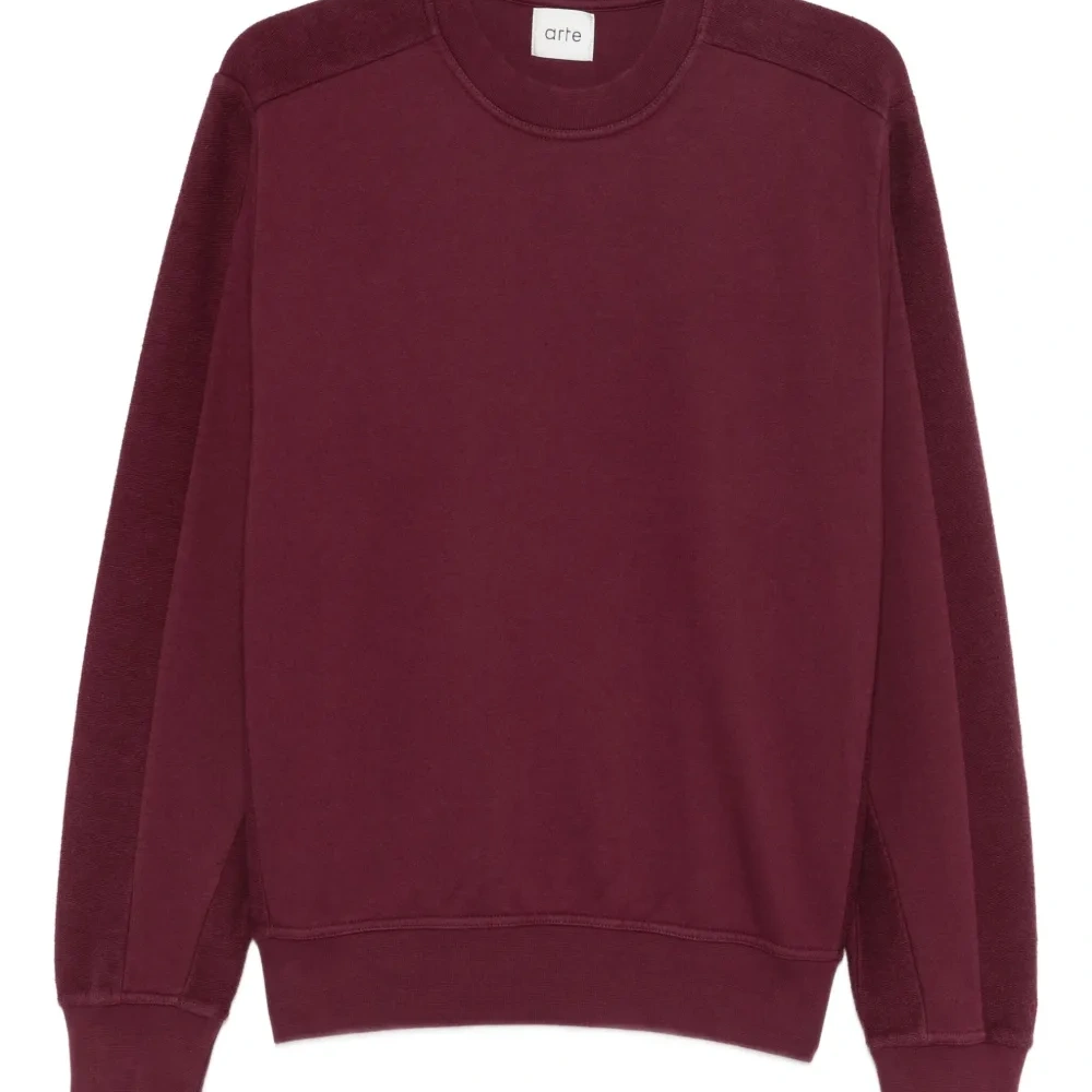 Толстовка с круглым вырезом