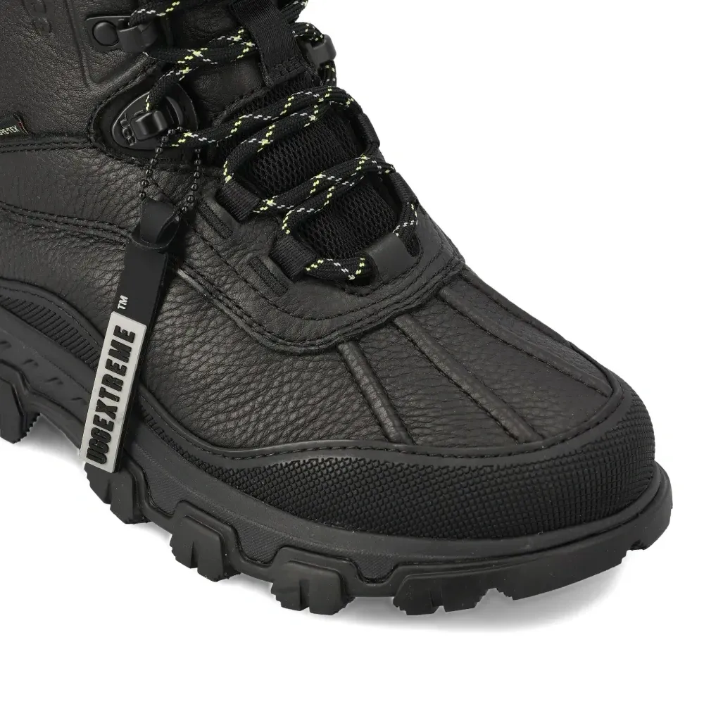 Ботинки на шнуровке