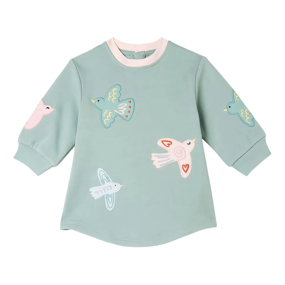 Платье с вышивкой в виде птицы