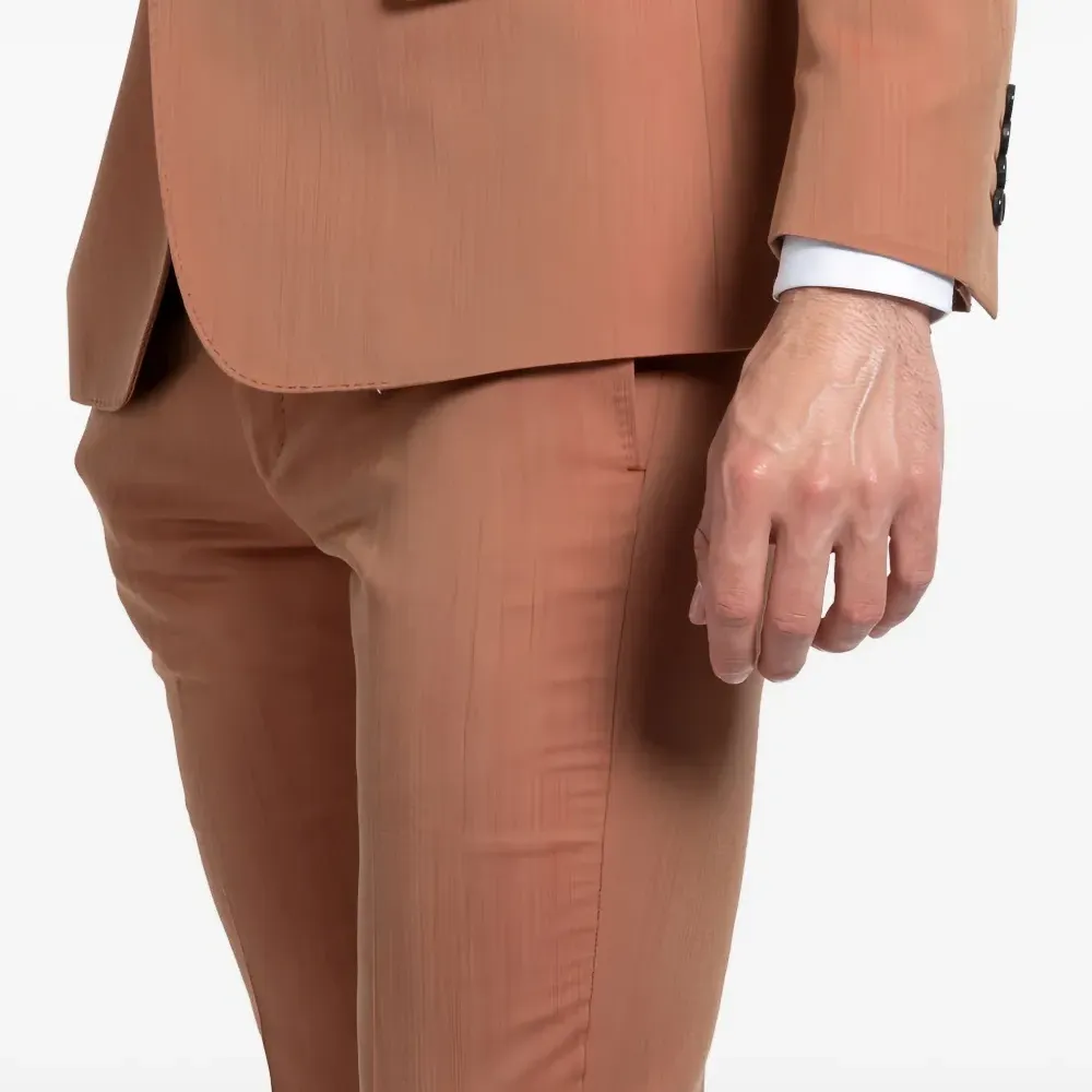 Пиджак на пуговицах