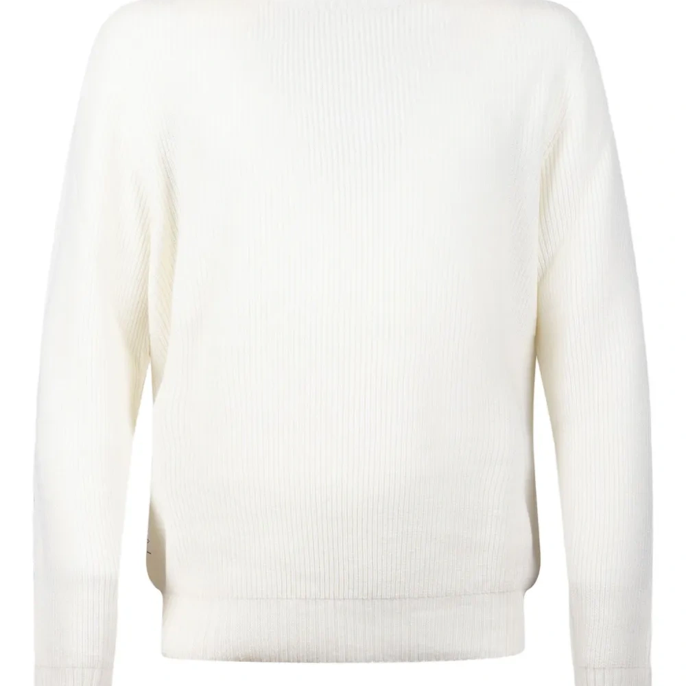 Свитер с воротником-стойкой