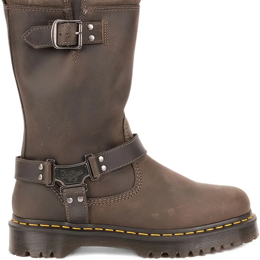 Ботинки с пряжками