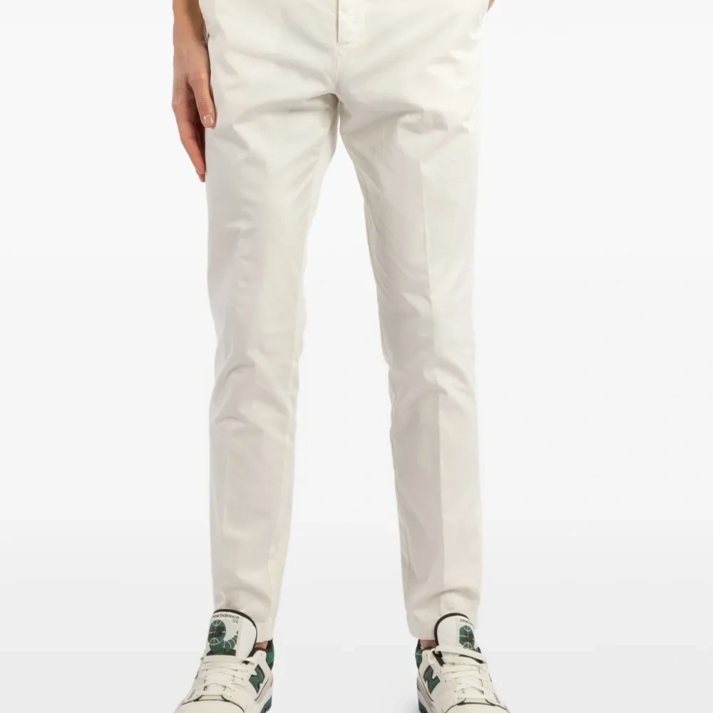 Брюки с застежкой на пуговицах