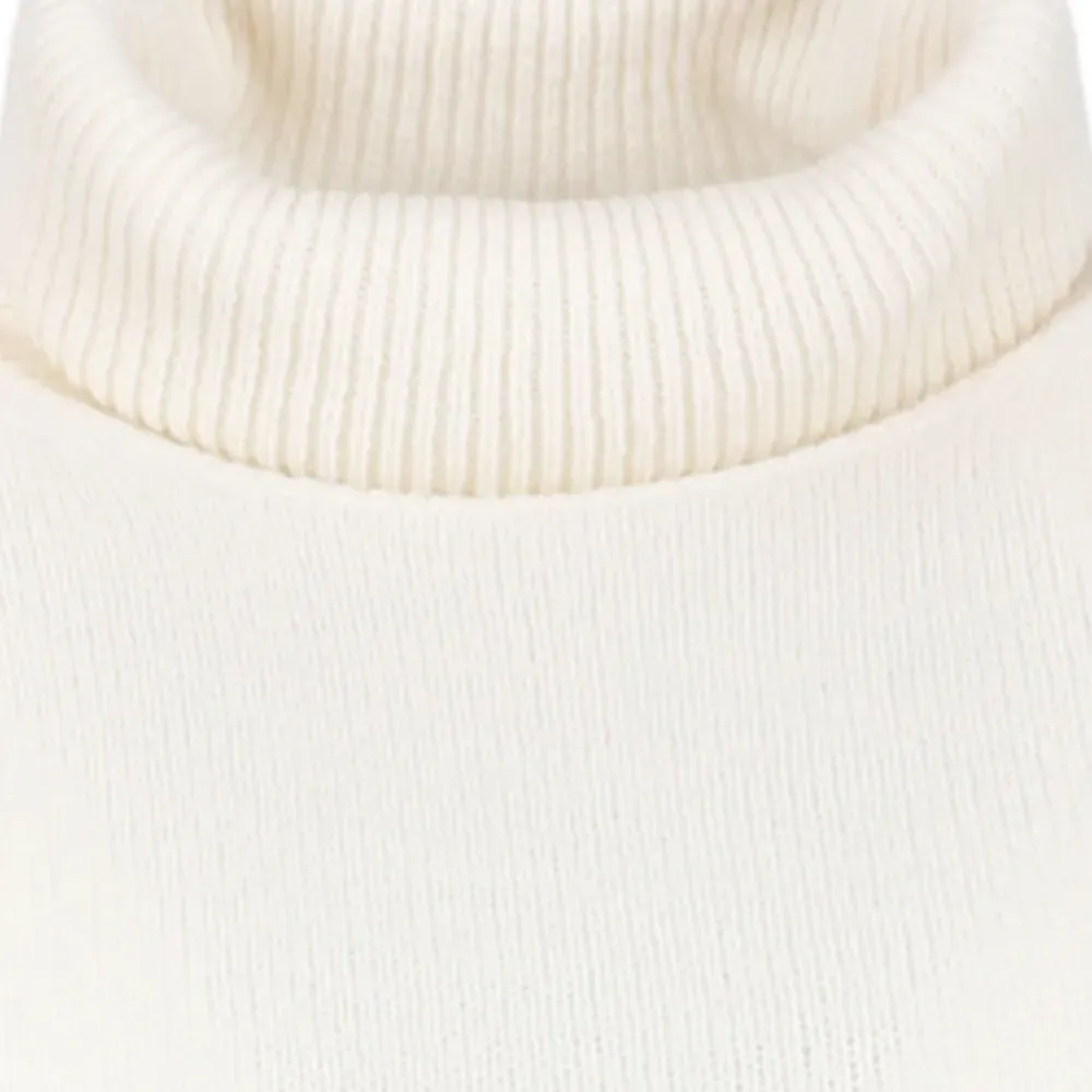 Свитер с высоким воротником Свитер с высоким воротником