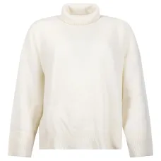 Свитер с высоким воротником