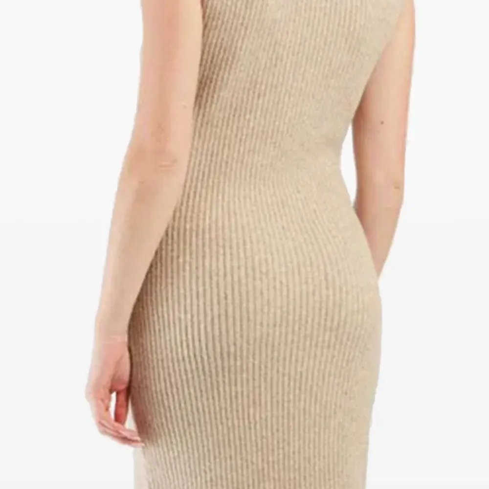 Платье миди Derhy без рукавов