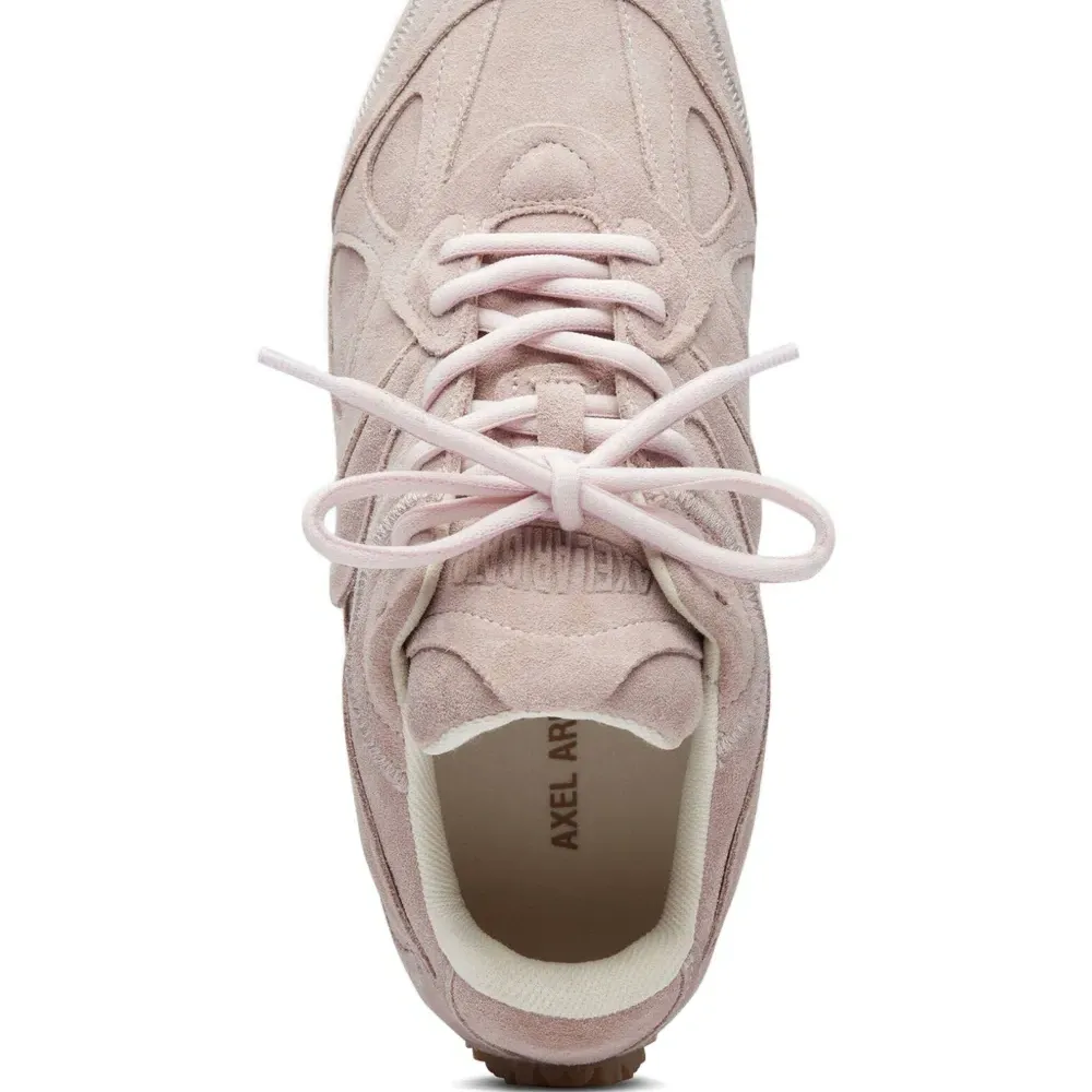 Кроссовки Slow Runner Кроссовки Slow Runner