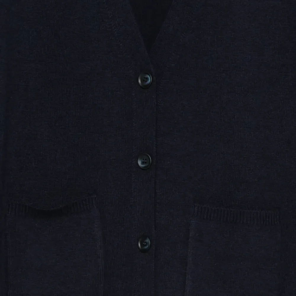 Кардиган на пуговицах Кардиган на пуговицах